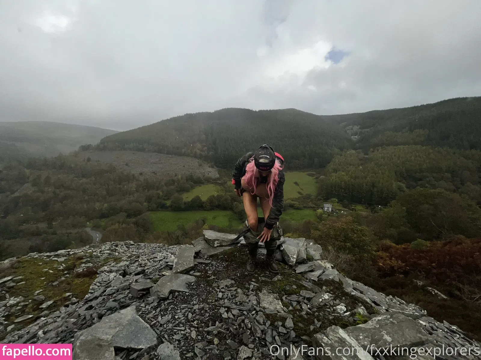 fxxkingexplorers Onlyfans Photo Gallery 