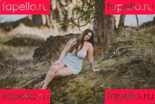 Lillias Right Onlyfans Photo Gallery 