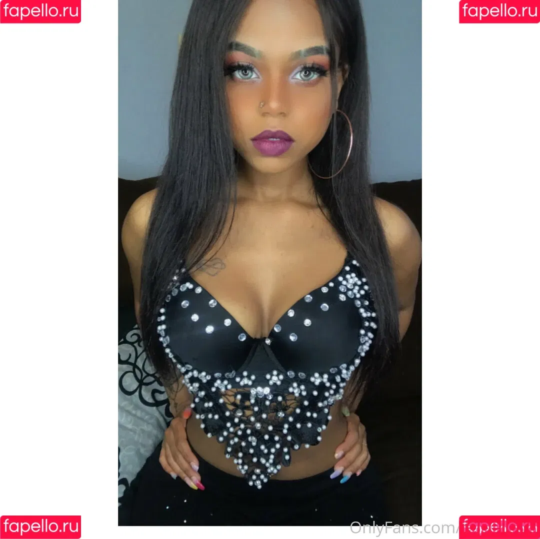 justimamendez23 Onlyfans Photo Gallery 