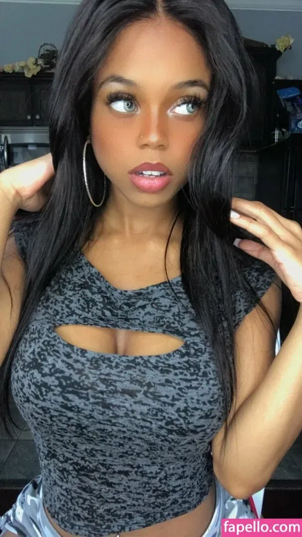 justimamendez23 Onlyfans Photo Gallery 