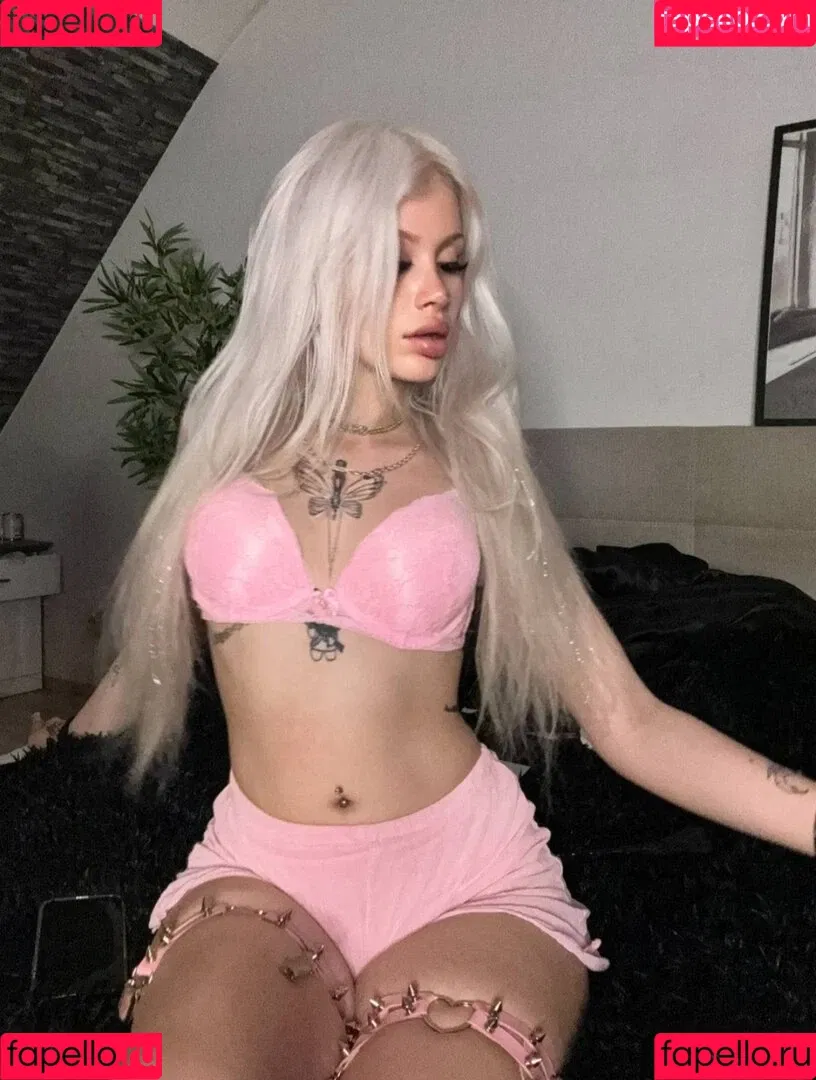 Jula Mayana Onlyfans Photo Gallery 