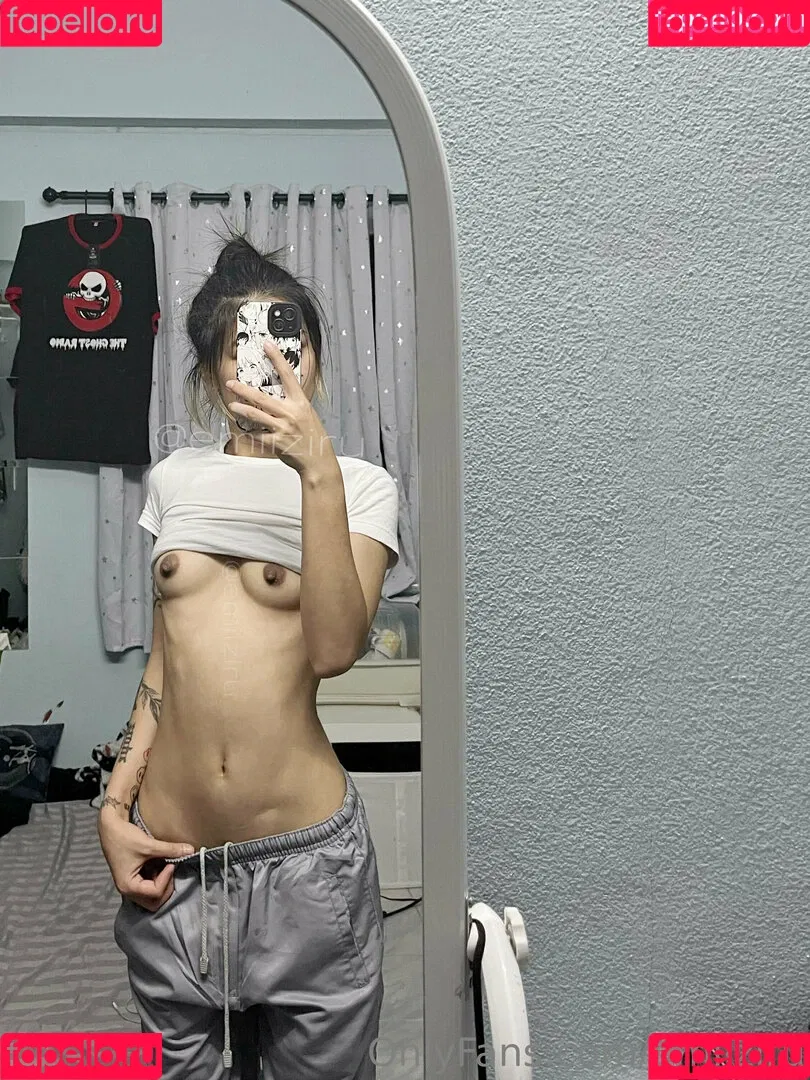 emiiziru Onlyfans Photo Gallery 