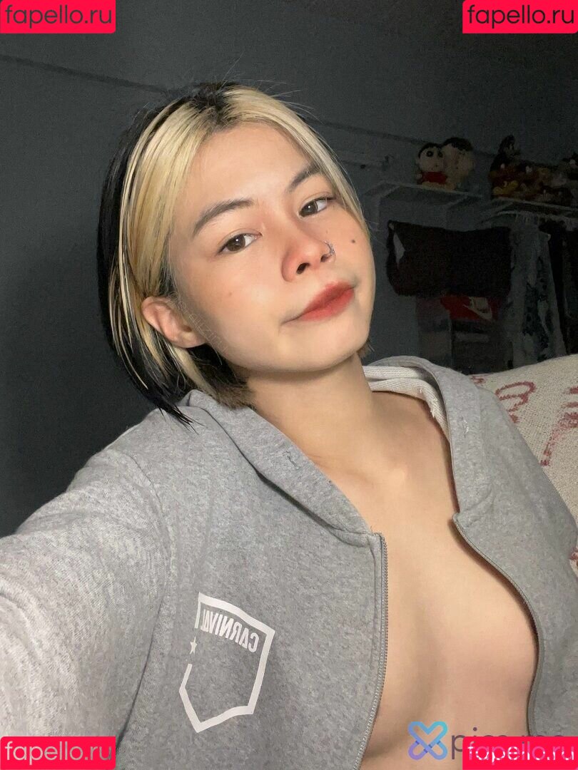 emiiziru Onlyfans Photo Gallery 