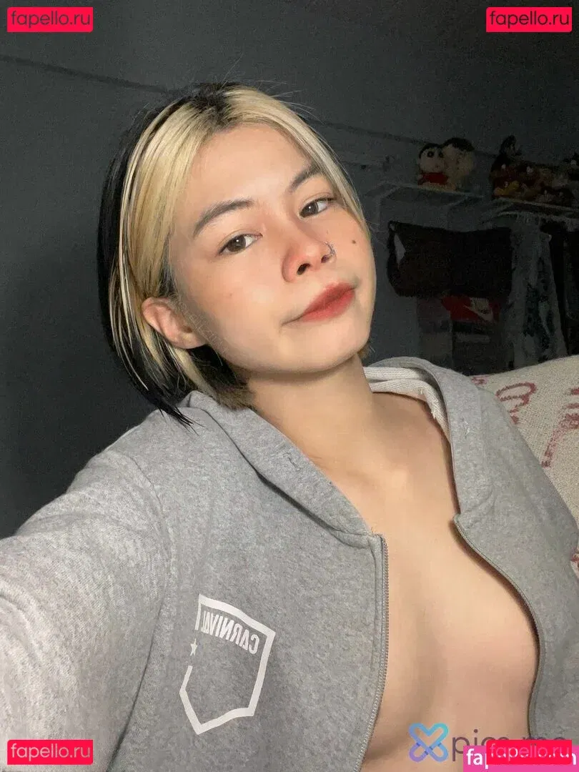 emiiziru Onlyfans Photo Gallery 