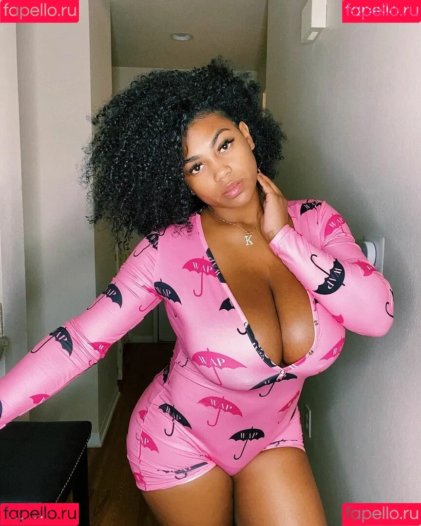 Kiera Nicole Onlyfans Photo Gallery 