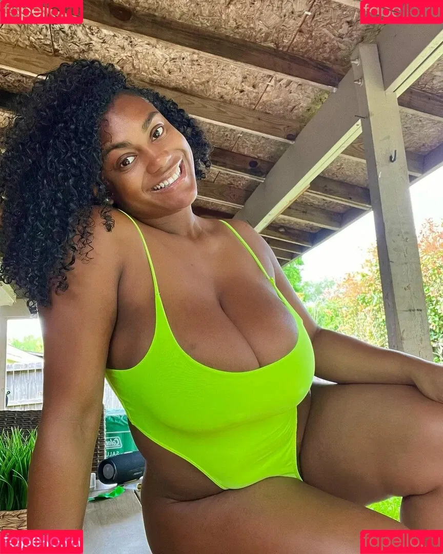 Kiera Nicole Onlyfans Photo Gallery 