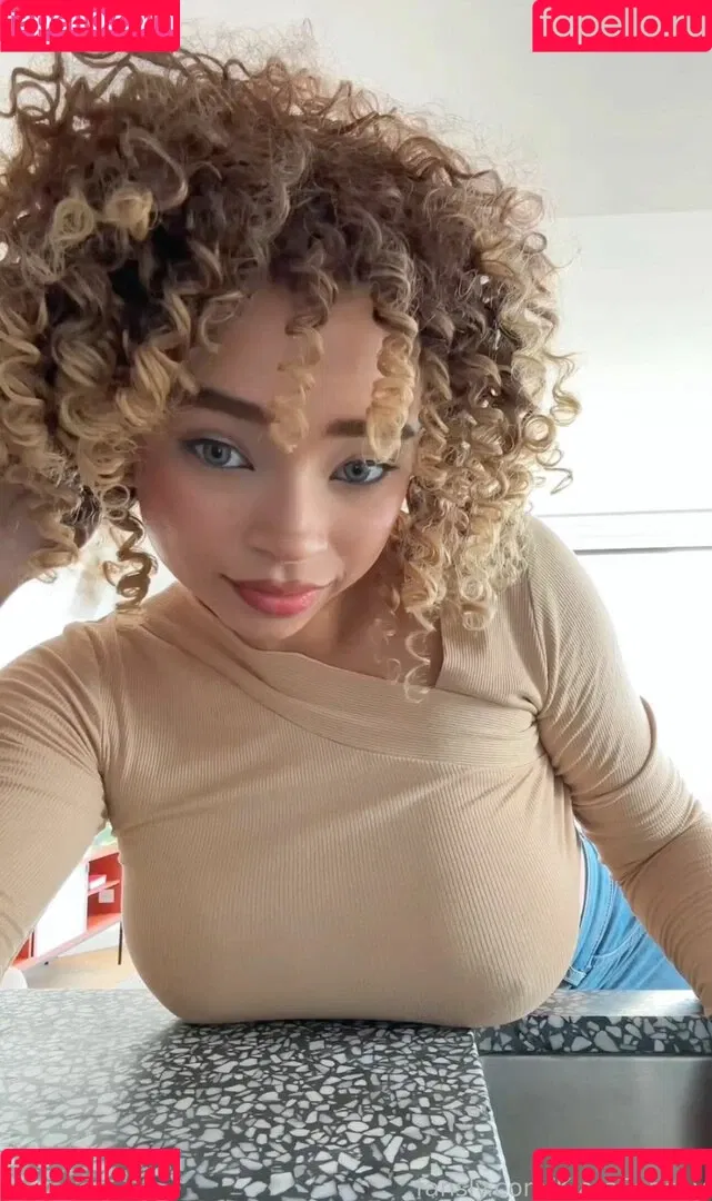KiaraPeachy Onlyfans Photo Gallery 