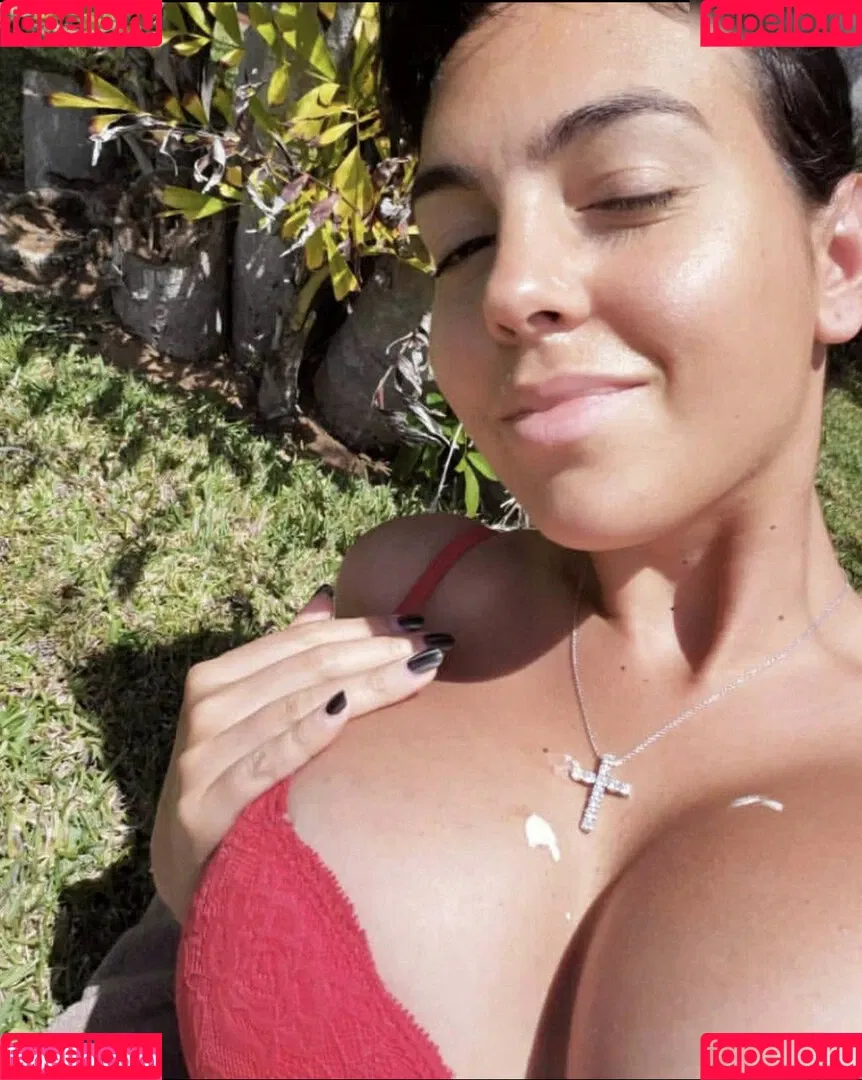 Georgina Rodriguez Hernández Onlyfans Photo Gallery 