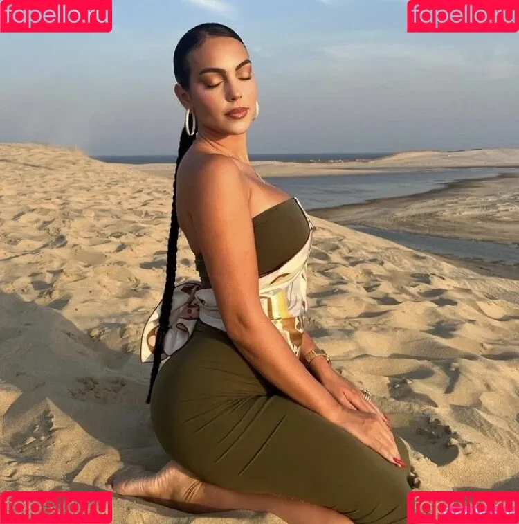 Georgina Rodriguez Hernández Onlyfans Photo Gallery 