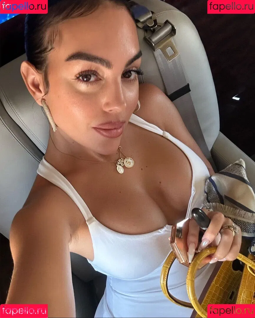 Georgina Rodriguez Hernández Onlyfans Photo Gallery 
