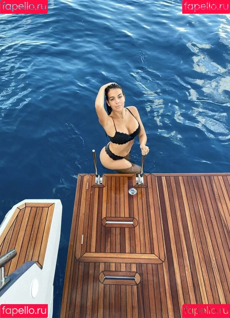 Georgina Rodriguez Hernández Onlyfans Photo Gallery 