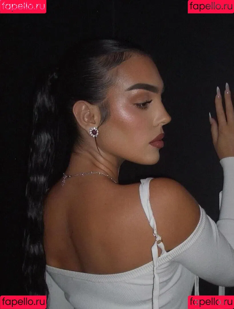 Georgina Rodriguez Hernández Onlyfans Photo Gallery 