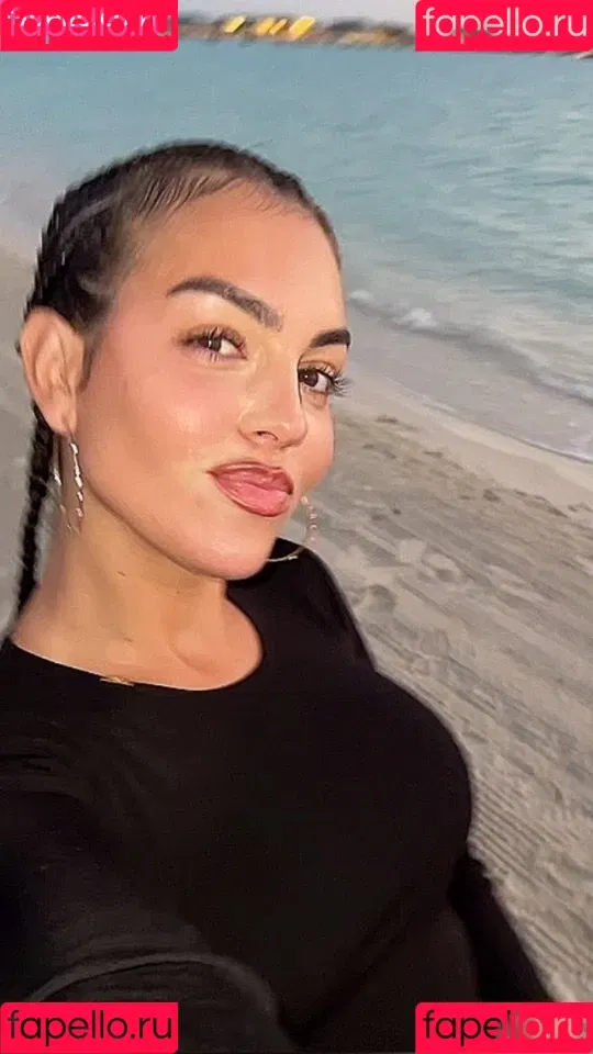 Georgina Rodriguez Hernández Onlyfans Photo Gallery 