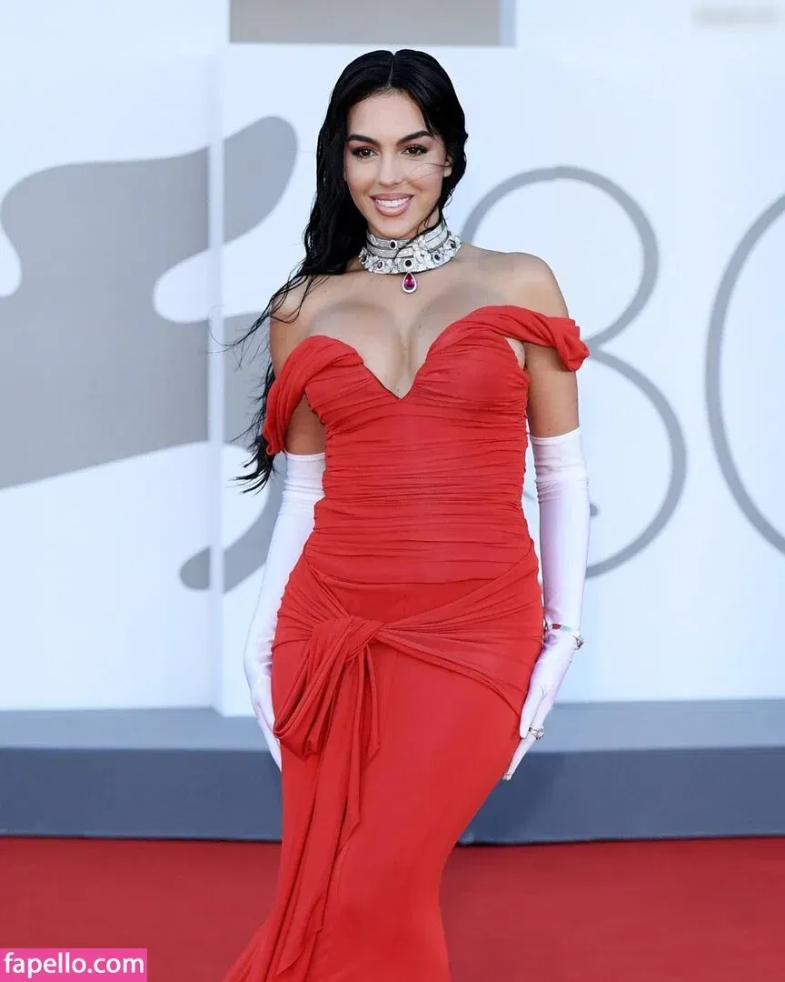 Georgina Rodriguez Hernández Onlyfans Photo Gallery 