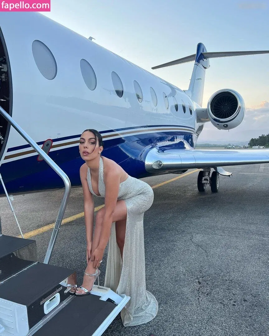 Georgina Rodriguez Hernández Onlyfans Photo Gallery 