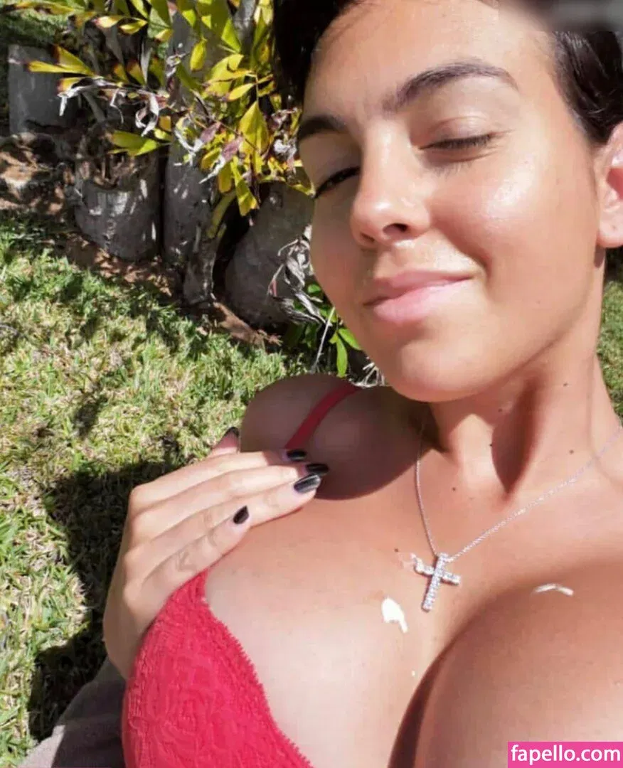 Georgina Rodriguez Hernández Onlyfans Photo Gallery 