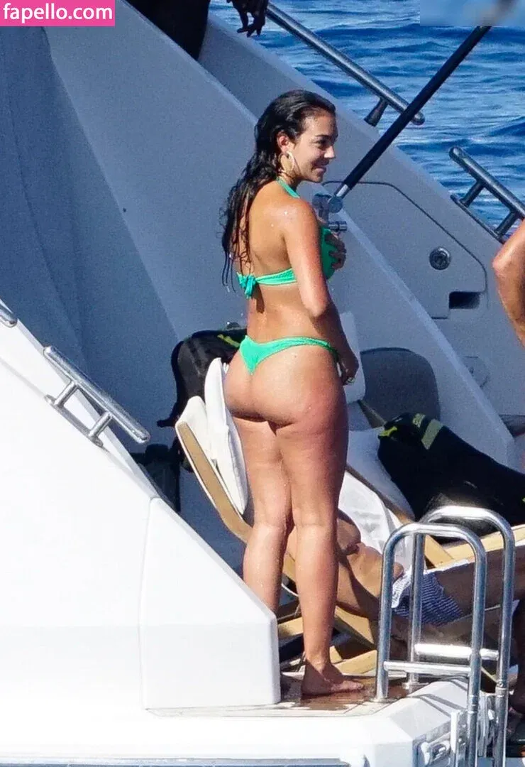 Georgina Rodriguez Hernández Onlyfans Photo Gallery 