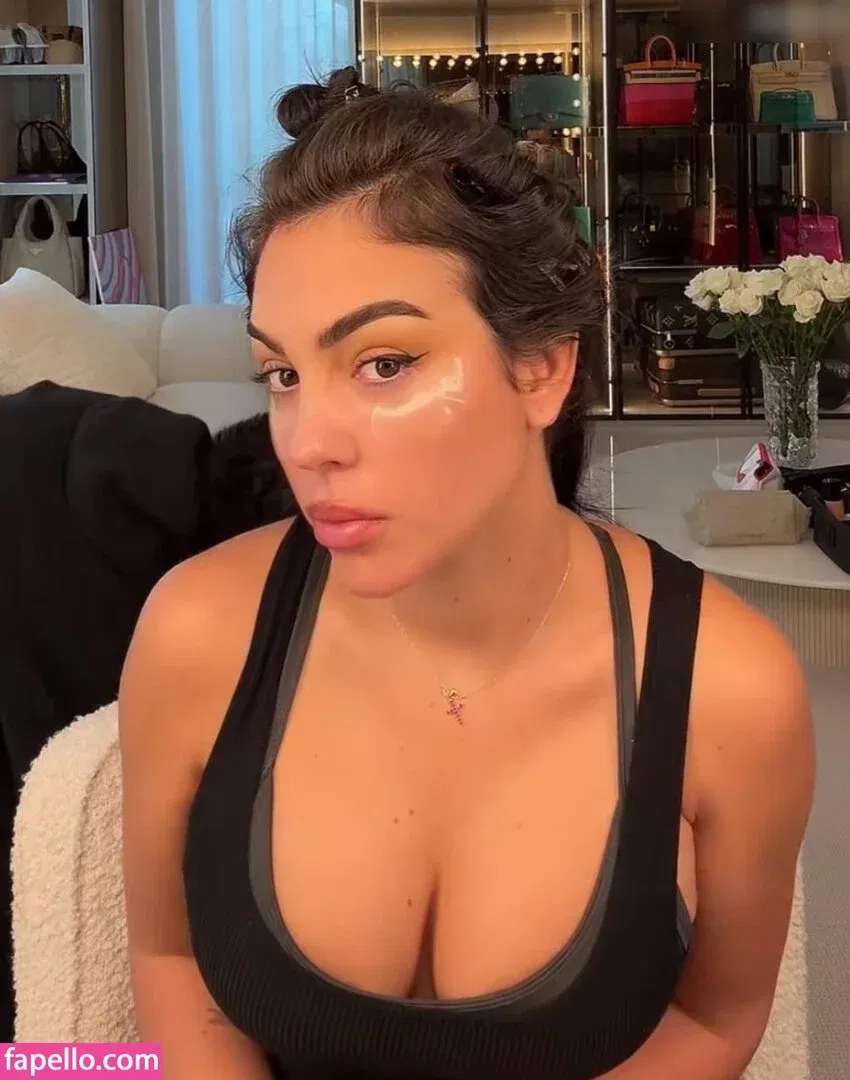 Georgina Rodriguez Hernández Onlyfans Photo Gallery 