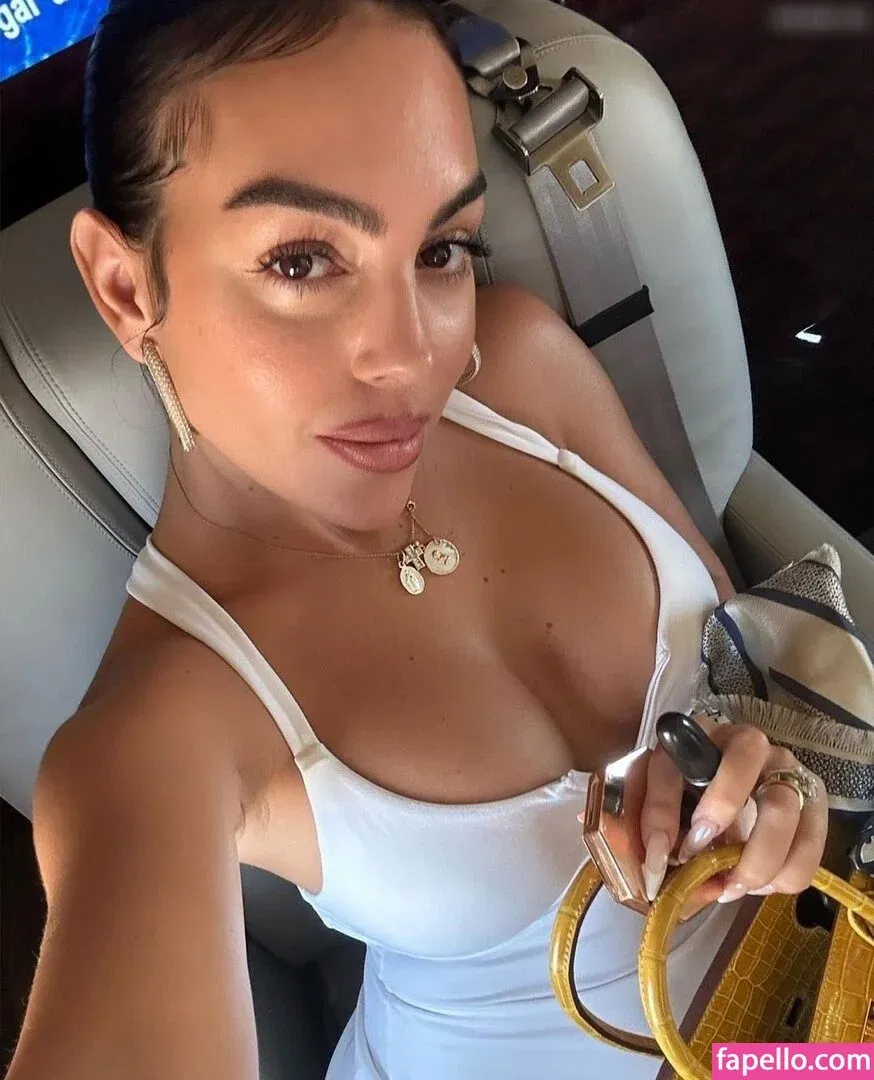 Georgina Rodriguez Hernández Onlyfans Photo Gallery 