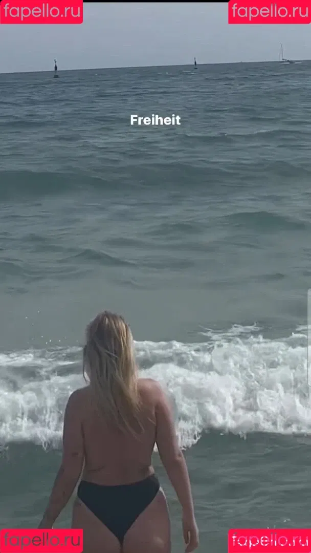 Viky kid Onlyfans Photo Gallery 
