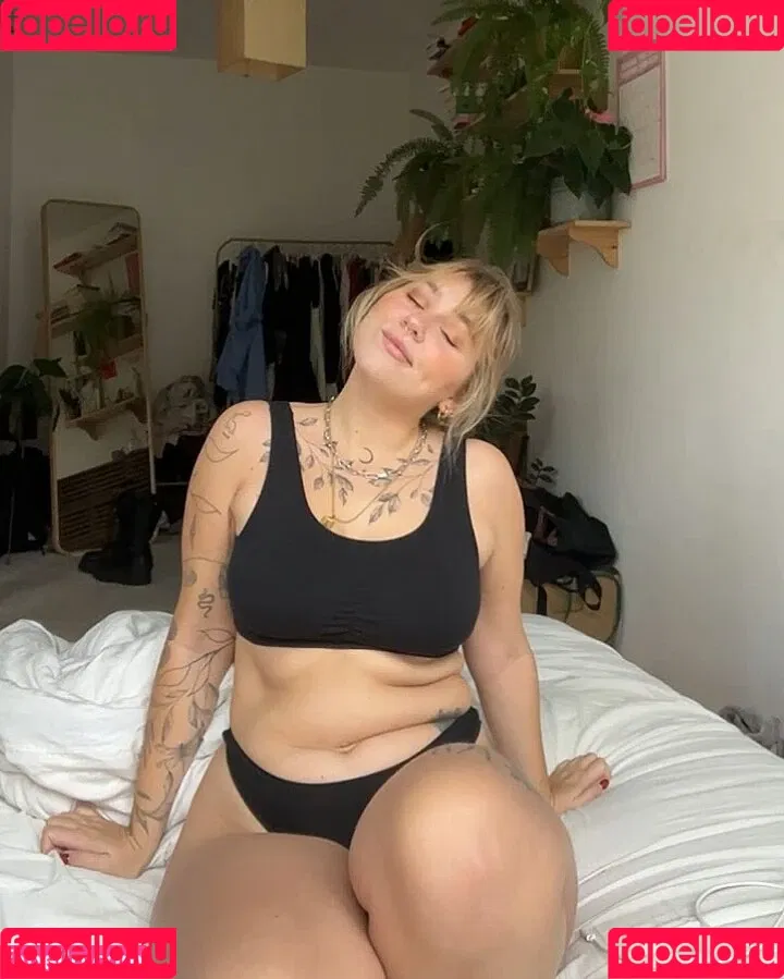 Viky kid Onlyfans Photo Gallery 