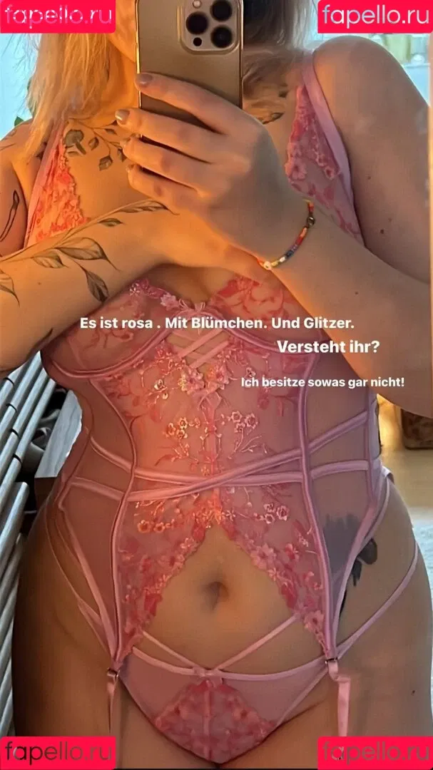 Viky kid Onlyfans Photo Gallery 