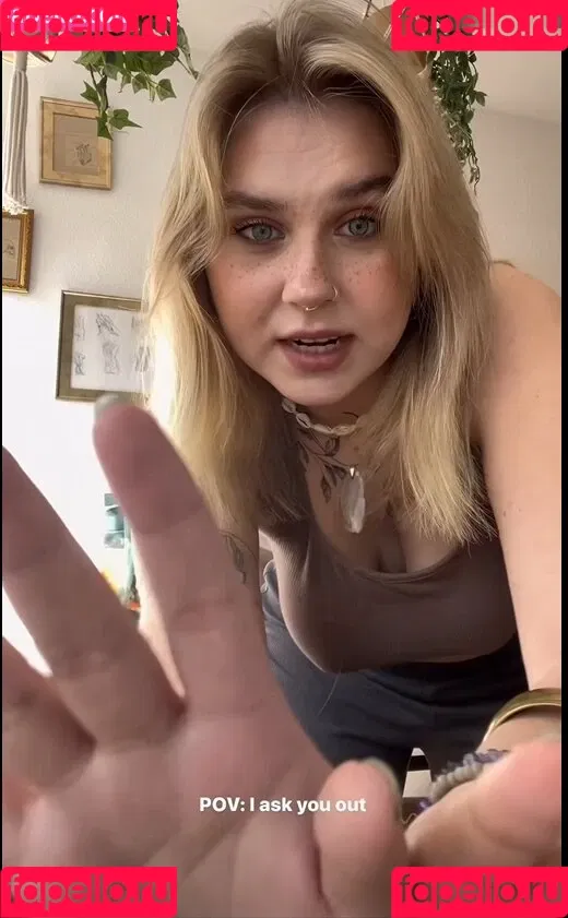 Viky kid Onlyfans Photo Gallery 
