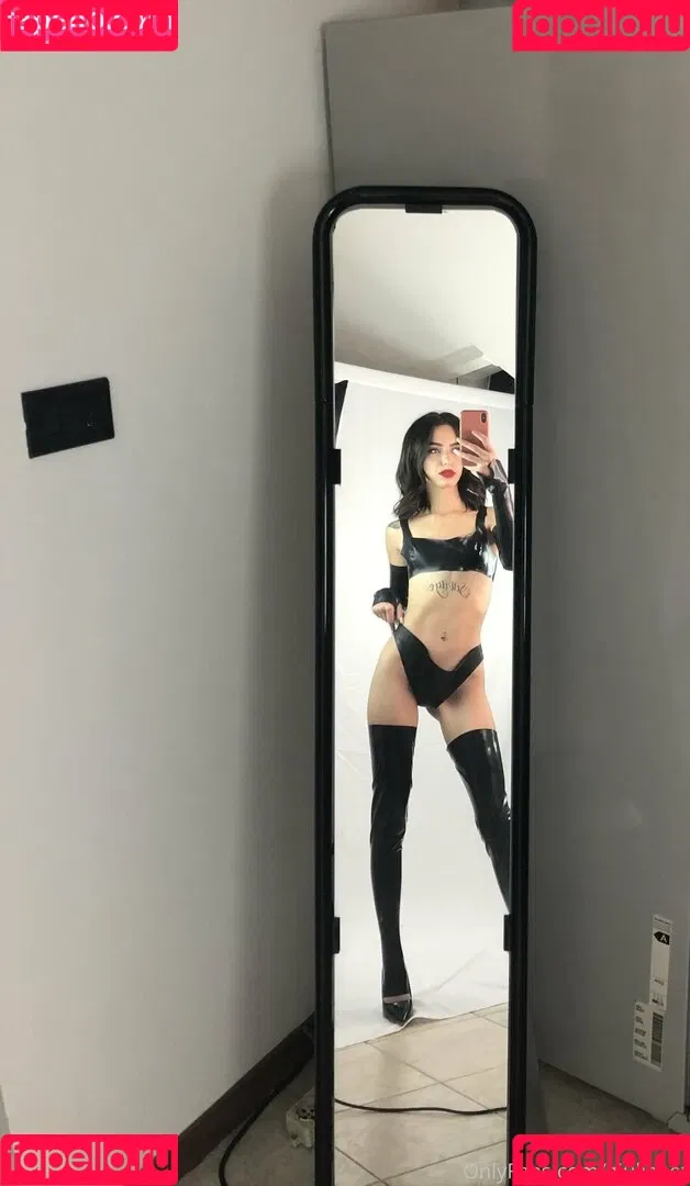 giulieeet Onlyfans Photo Gallery 