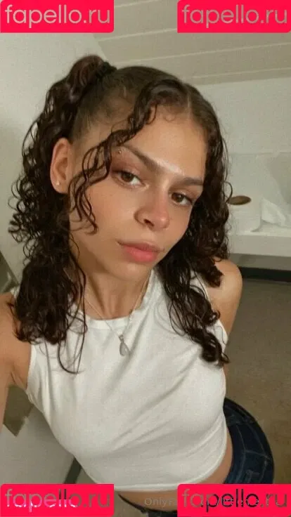 littlemelitaa Onlyfans Photo Gallery 
