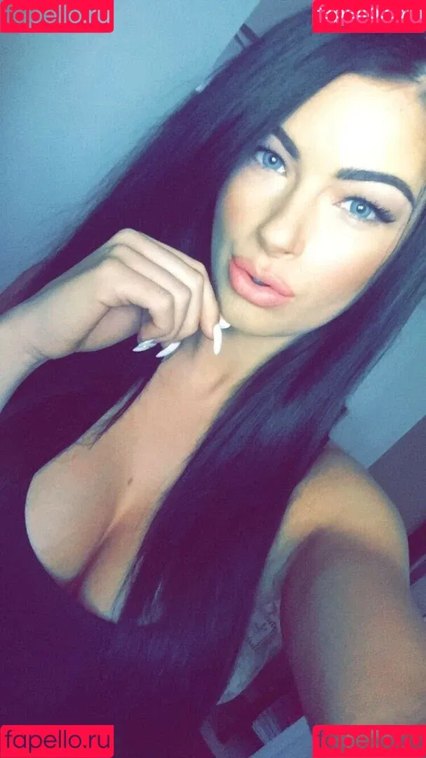 Mikaela Osborn Onlyfans Photo Gallery 