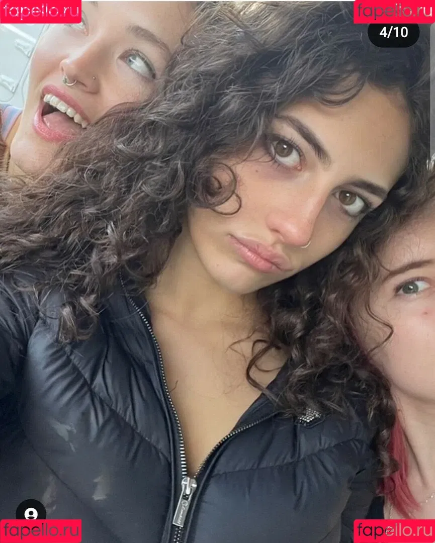 Bella Ossi Onlyfans Photo Gallery 
