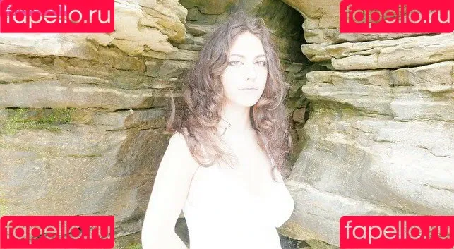 Bella Ossi Onlyfans Photo Gallery 