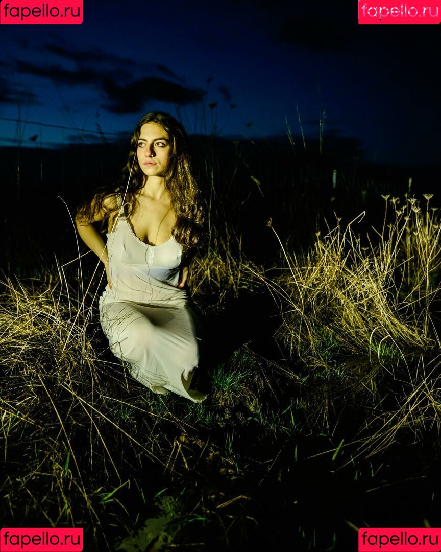 Bella Ossi Onlyfans Photo Gallery 