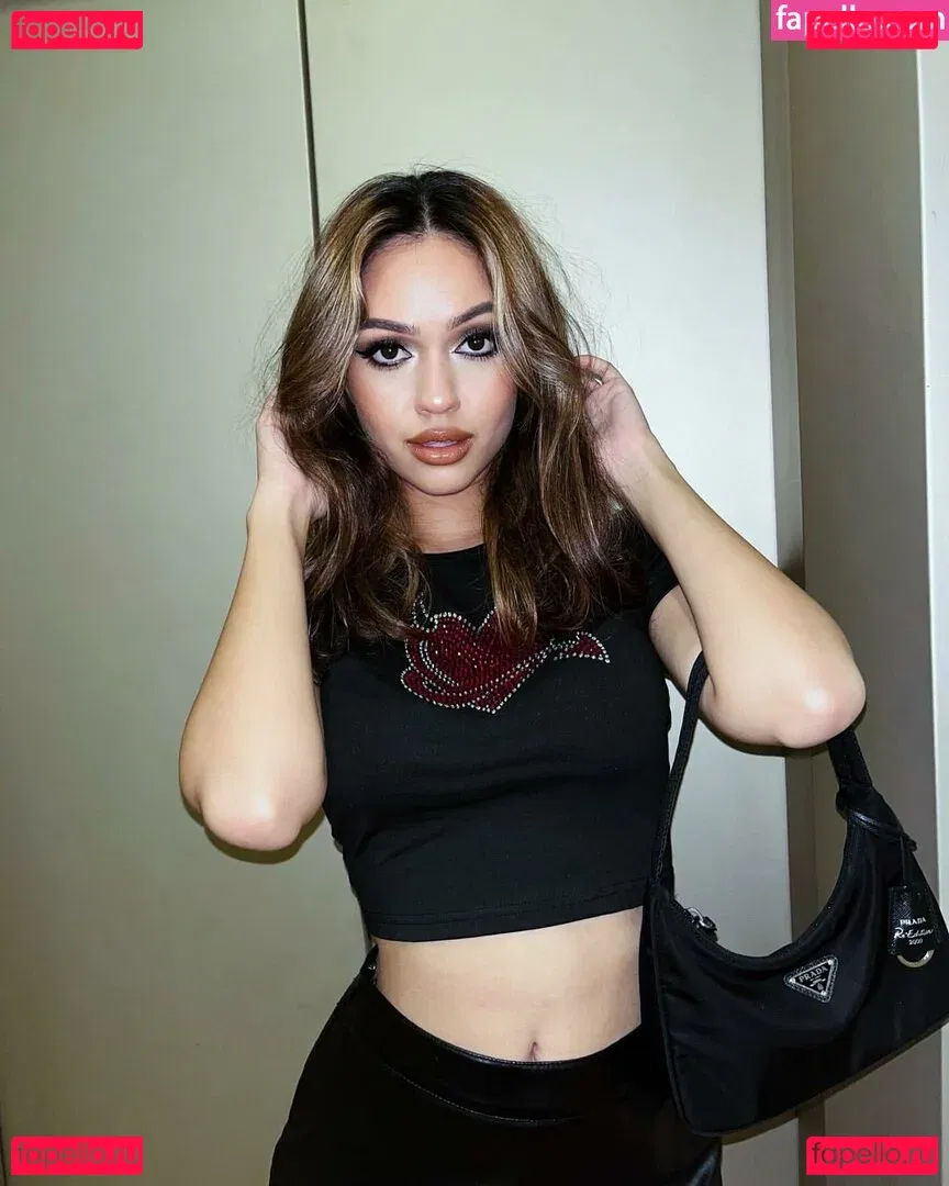 Radhika Chandhok Onlyfans Photo Gallery 