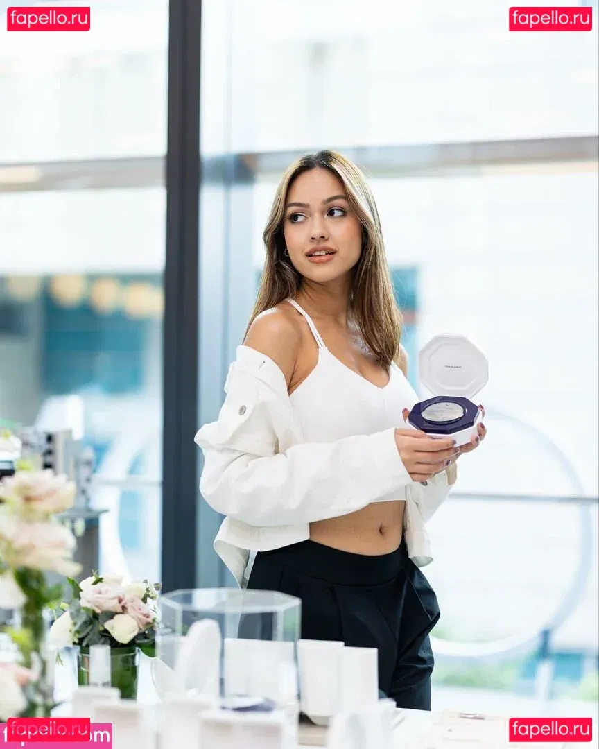 Radhika Chandhok Onlyfans Photo Gallery 