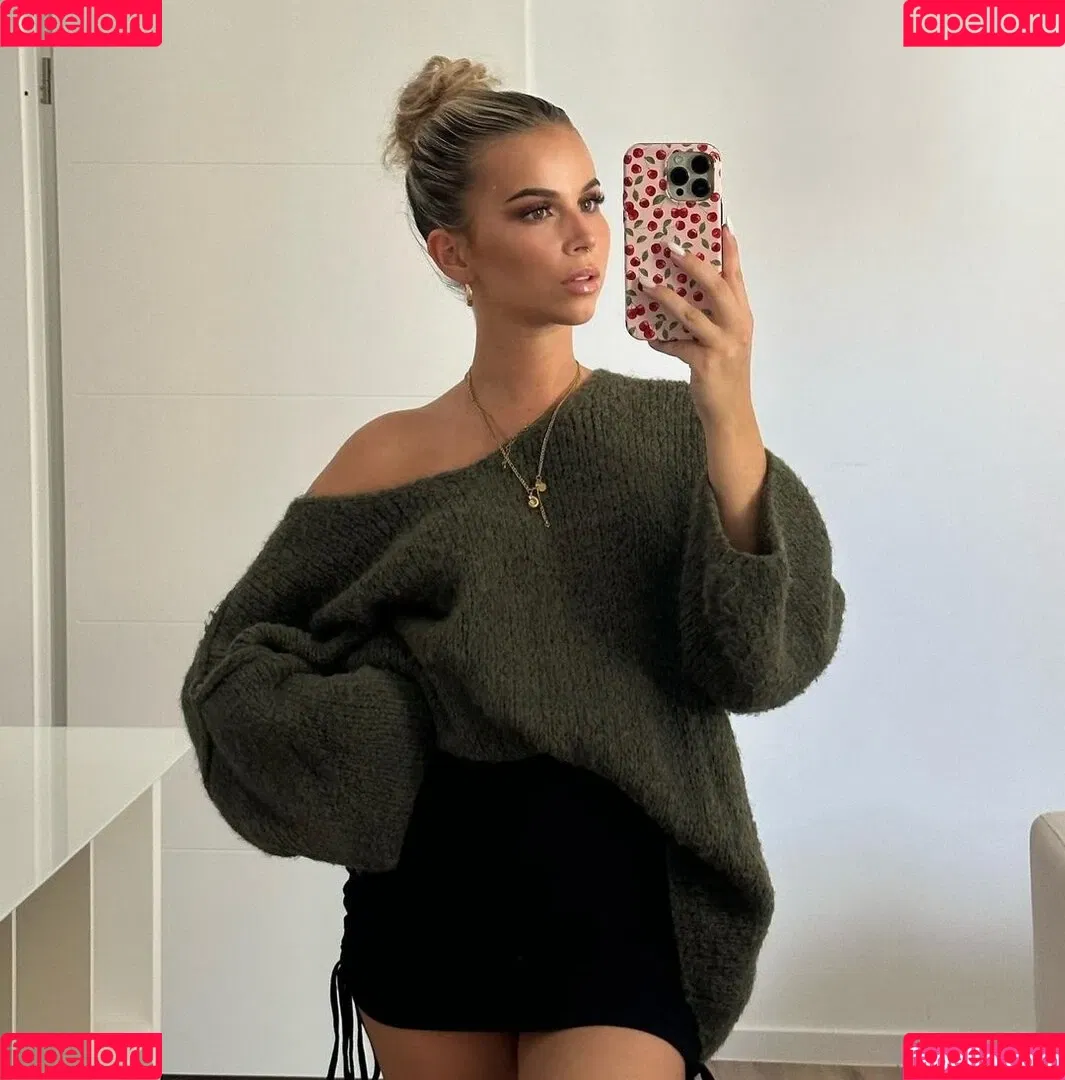 Kira Rodrigues Onlyfans Photo Gallery 
