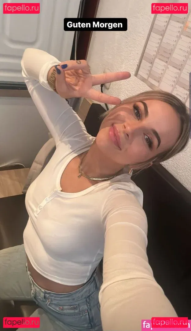 Kira Rodrigues Onlyfans Photo Gallery 