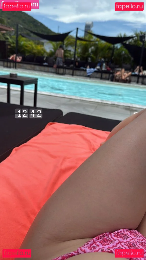 Kira Rodrigues Onlyfans Photo Gallery 