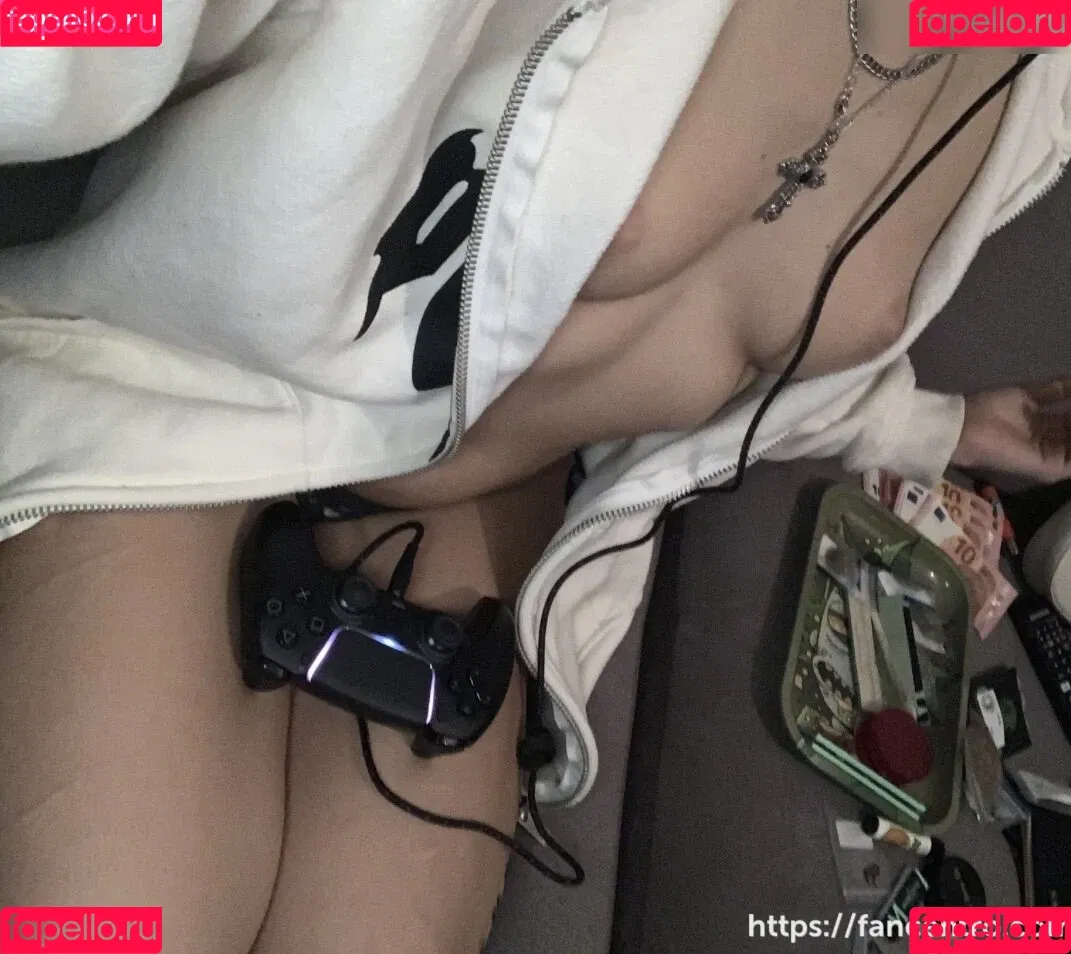 x.petja.x Onlyfans Photo Gallery 