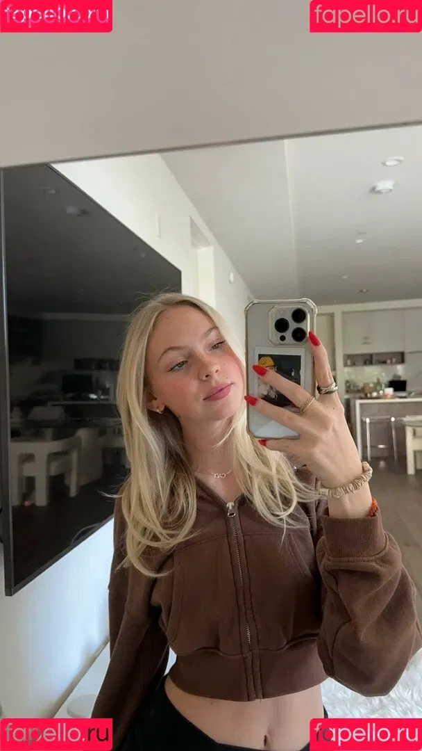 Jordyn Jones Onlyfans Photo Gallery 