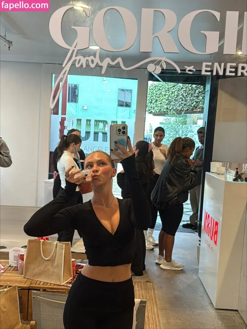 Jordyn Jones Onlyfans Photo Gallery 