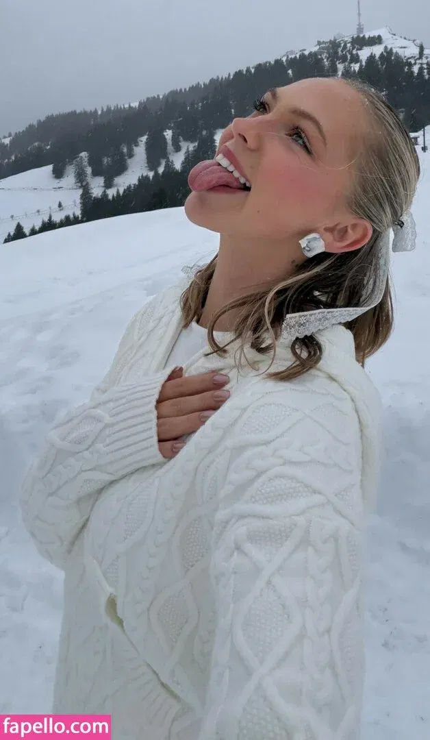 Jordyn Jones Onlyfans Photo Gallery 