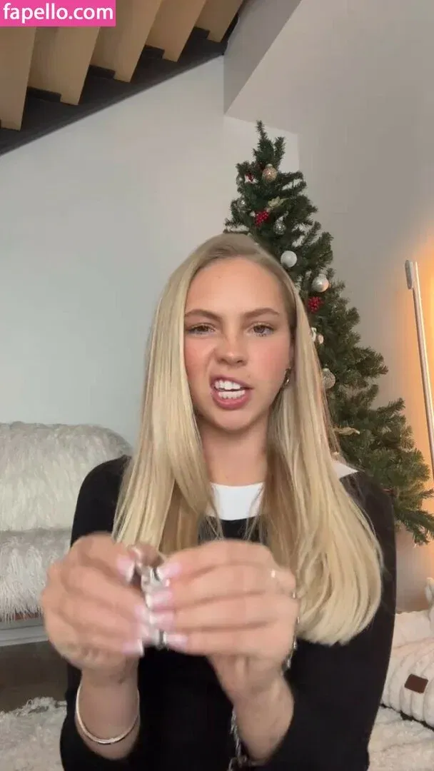 Jordyn Jones Onlyfans Photo Gallery 