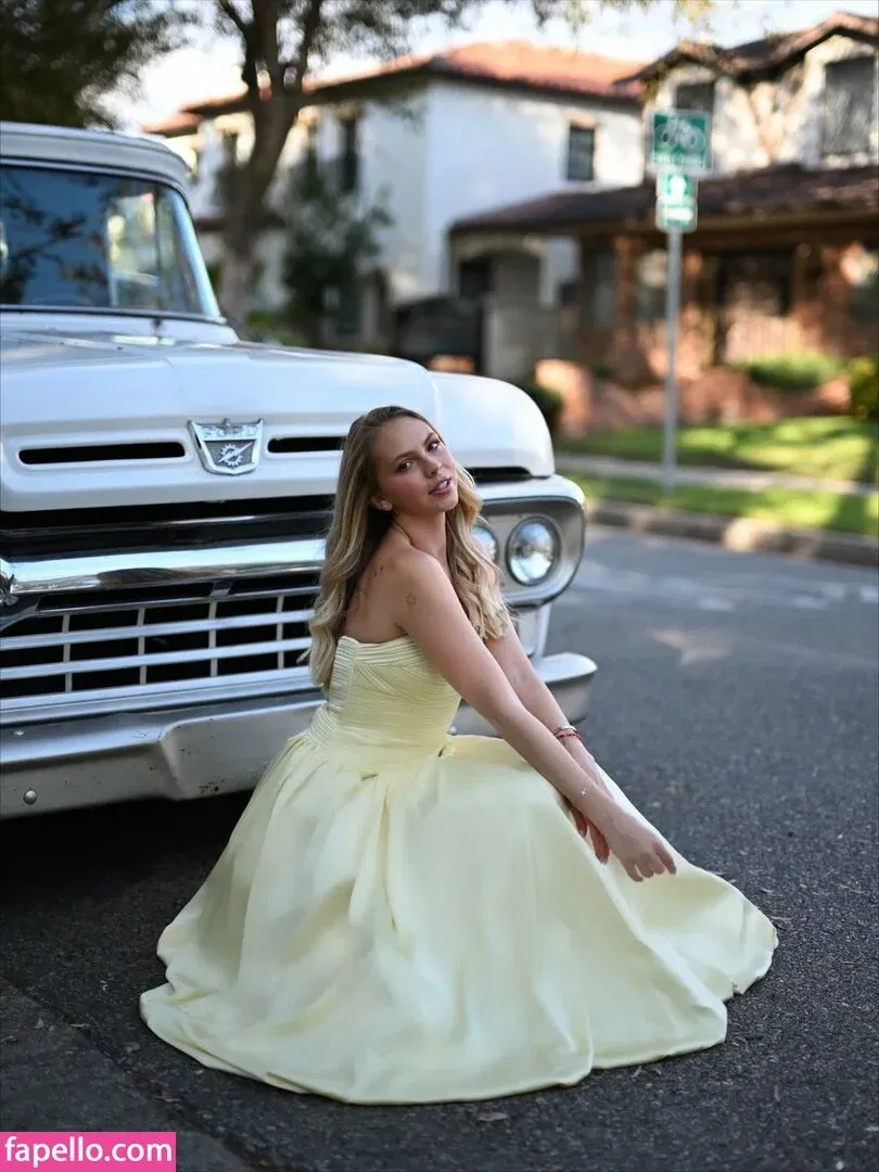 Jordyn Jones Onlyfans Photo Gallery 