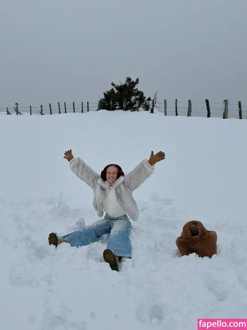 Jordyn Jones Onlyfans Photo Gallery 