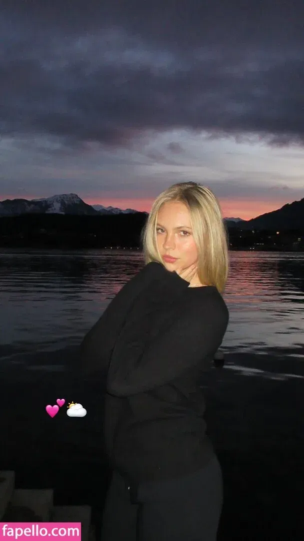 Jordyn Jones Onlyfans Photo Gallery 