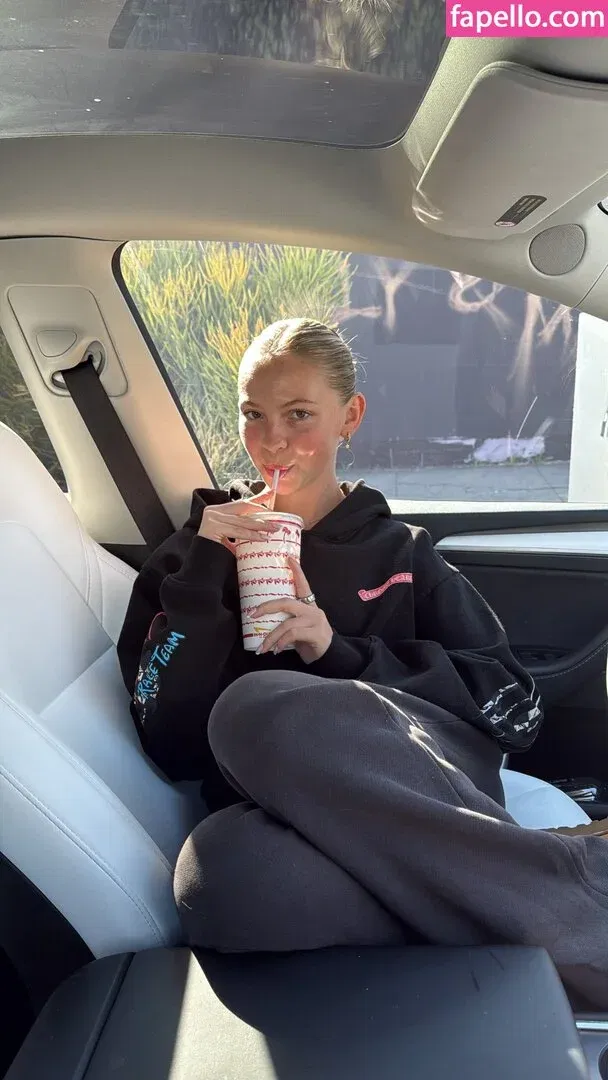 Jordyn Jones Onlyfans Photo Gallery 
