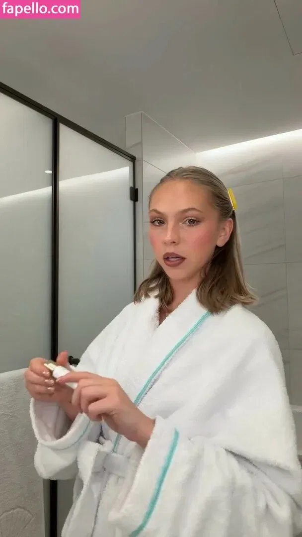 Jordyn Jones Onlyfans Photo Gallery 