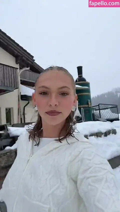 Jordyn Jones Onlyfans Photo Gallery 