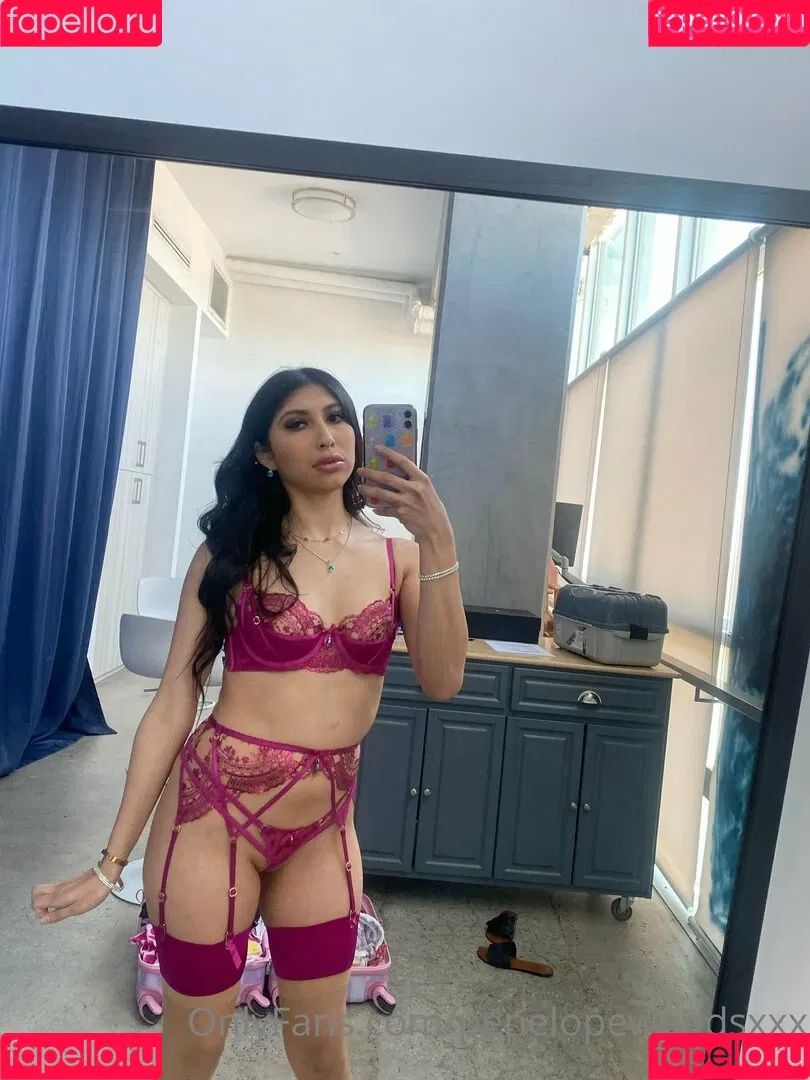 penelopewoodsxxx Onlyfans Photo Gallery 